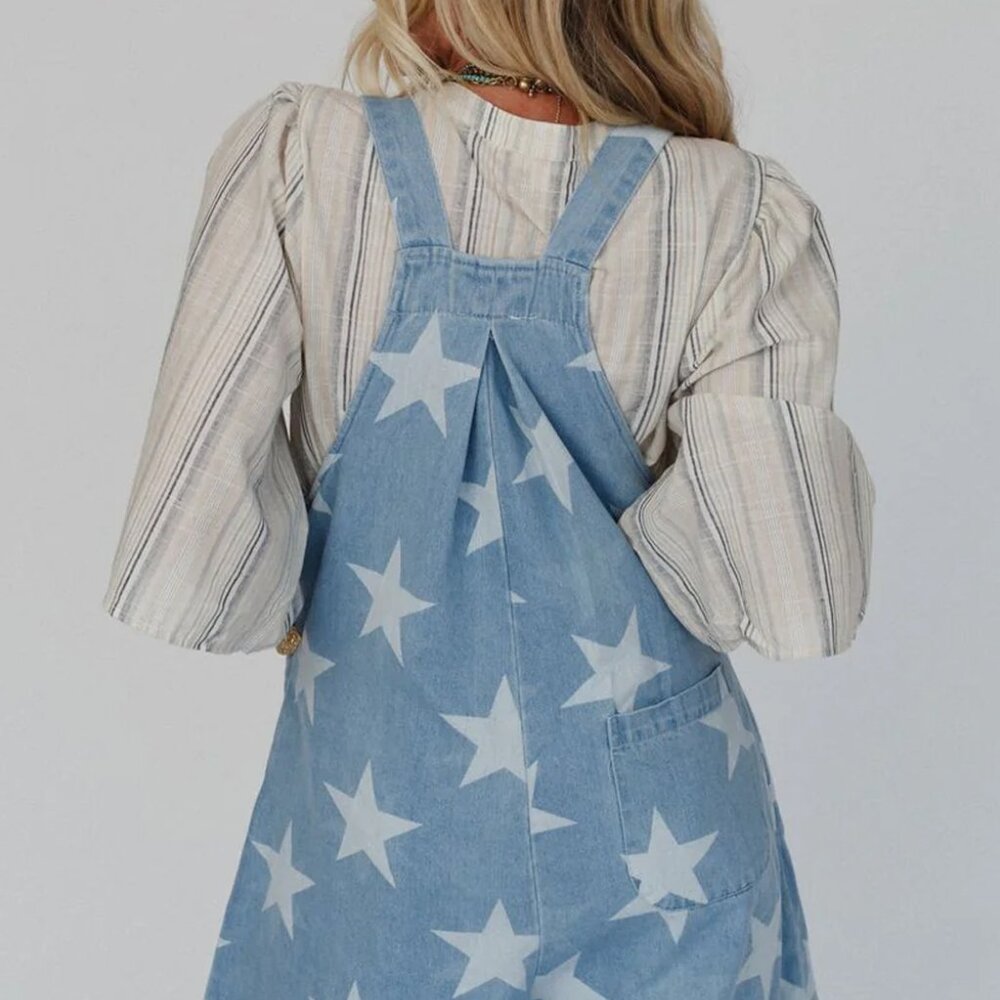 B244 Light Blue Star Printed Buttoned Straps Pocketed Denim Romper - Picture 2 of 14